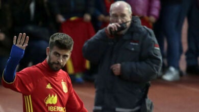 La afición vuelve a pitar a Piqué en el entrenamiento de la Selección
