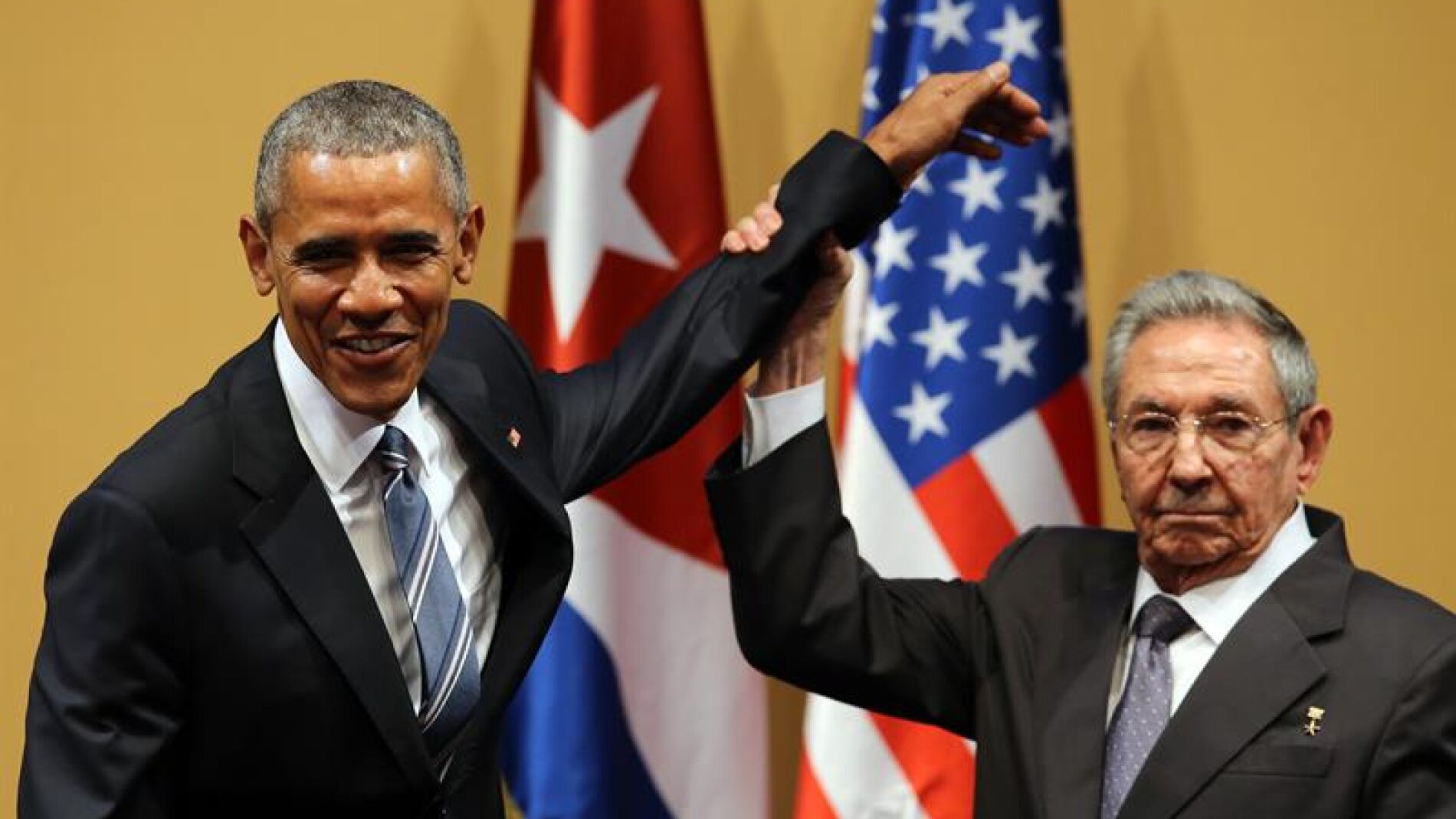 Ra&uacute;l Castro y Barack Obama durante una rueda de prensa 