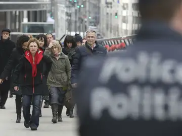 Un agente de policía en Bruselas Un agente de policía en Bruselas