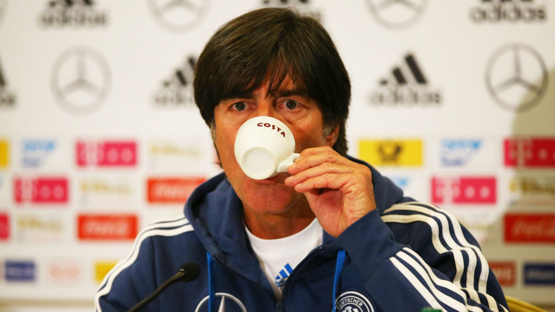Joachim Loew en rueda de prensa