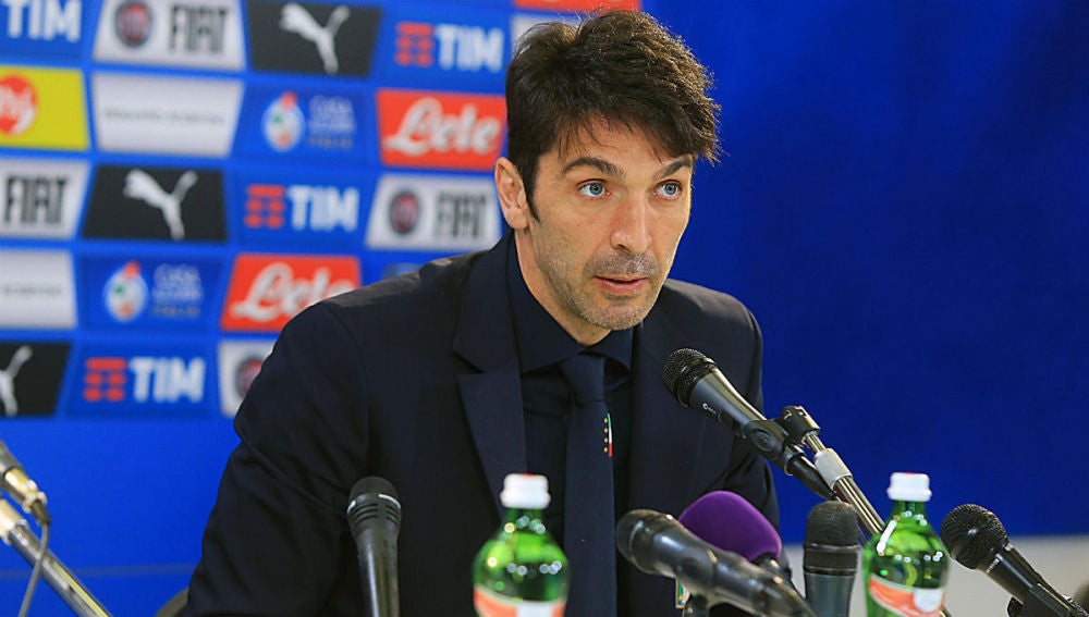 Buffon, en rueda de prensa
