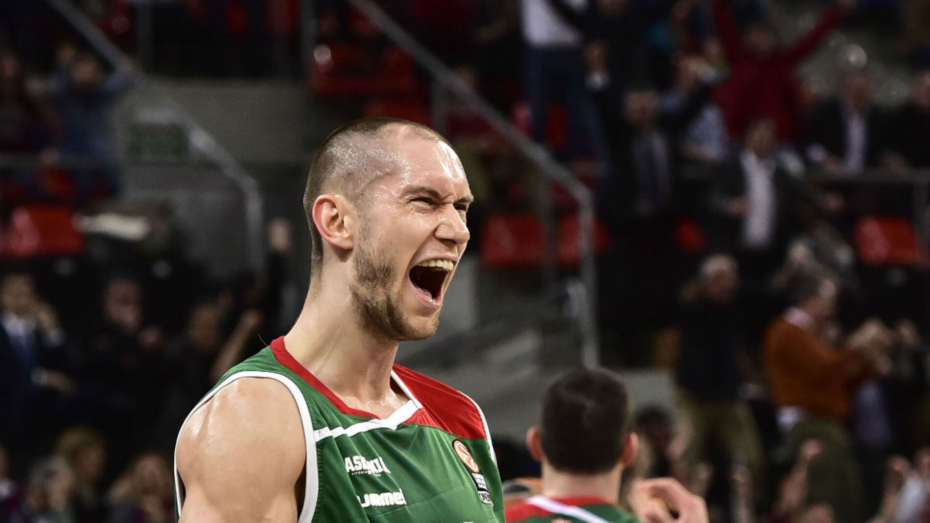 Kim Tillie celebra la victoria frente al FC Barcelona