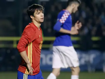Óliver Torres se lamenta tras una acción ante Croacia Óliver Torres se lamenta tras una acción ante Croacia