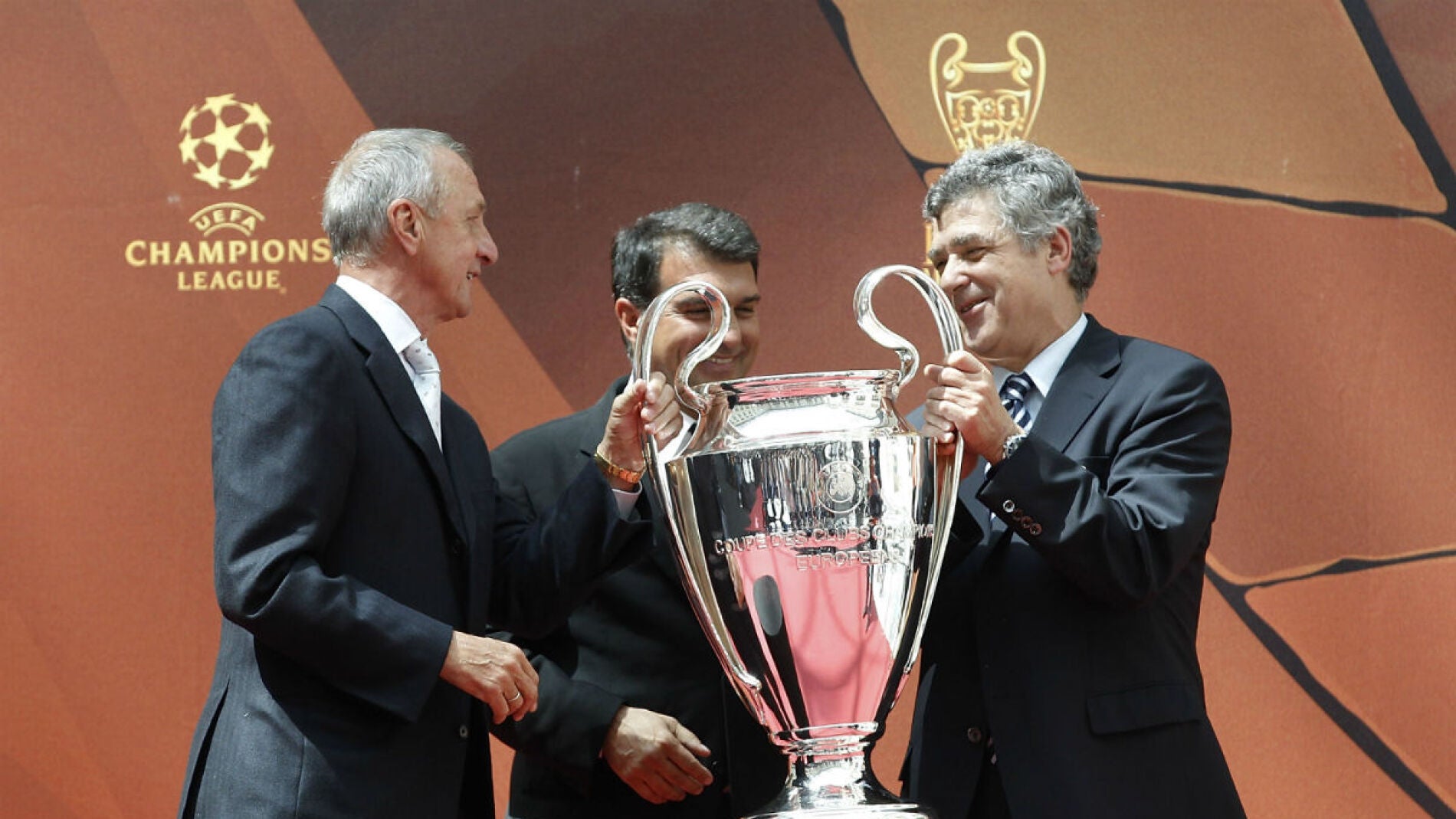 Laporta junto a Cruyff