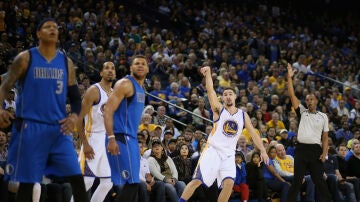 Thompson, ante los Mavericks