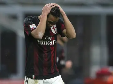 Bacca, con las manos en la cabeza Bacca, con las manos en la cabeza