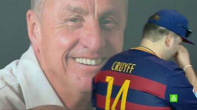 Miles de personas despiden a Johan Cruyff en el Camp Nou