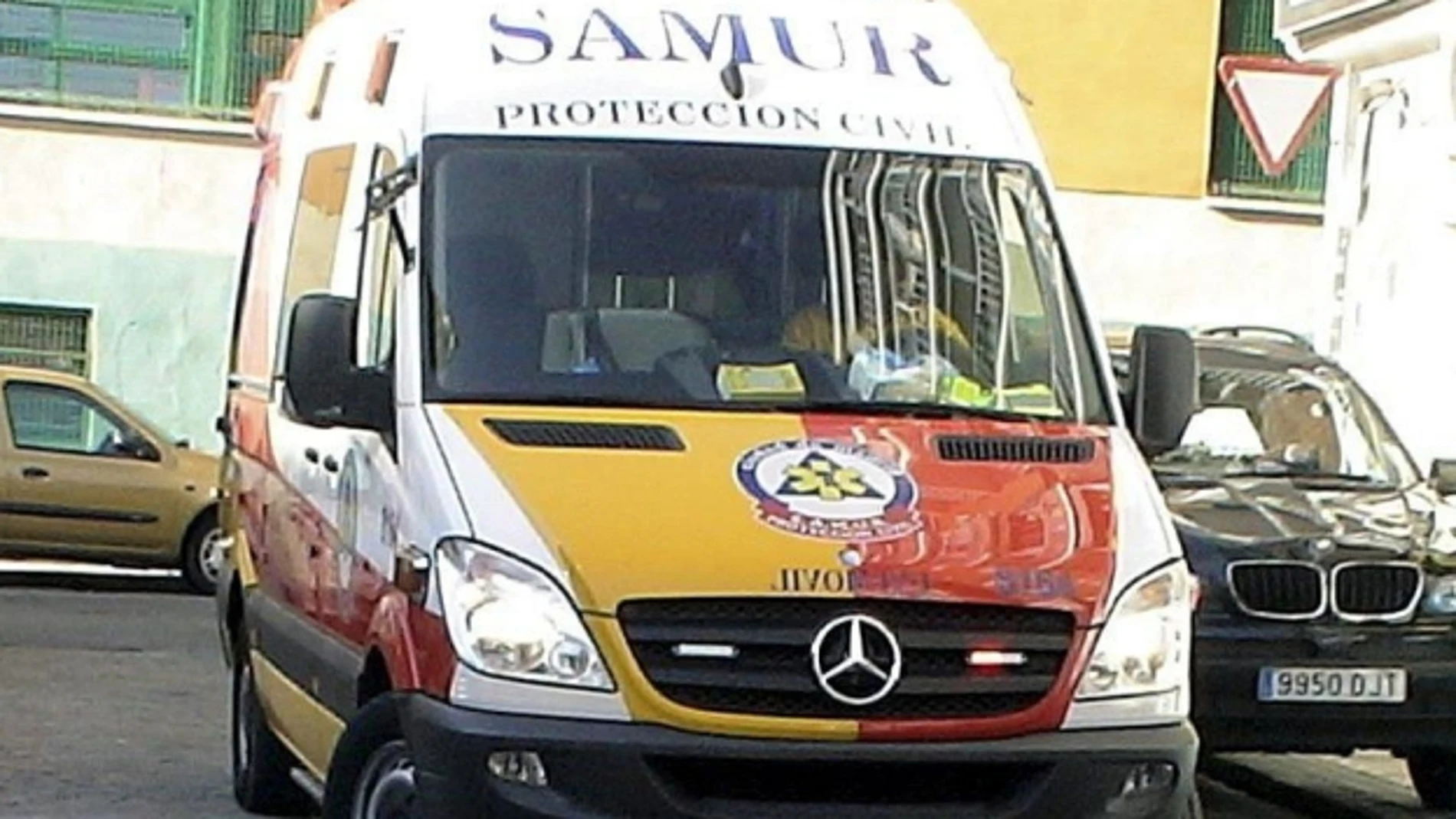 Una ambulancia del SAMUR Una ambulancia del SAMUR