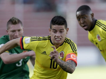 James Rodríguez, jugando con su selección