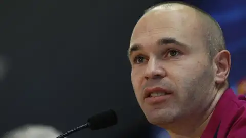 Iniesta en rueda de prensa Iniesta en rueda de prensa