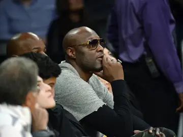 Lamar Odom, en la grada del Staples Center Lamar Odom, en la grada del Staples Center