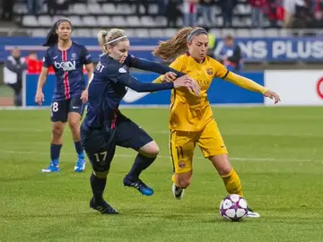 Alexia con el control absoluto del balón ante el PSG Alexia con el control absoluto del balón ante el PSG