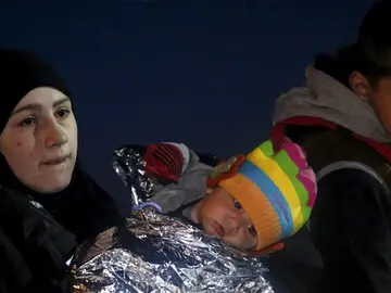 Imagen de varios de los niños en un campamento en Lesbos Imagen de varios de los niños en un campamento en Lesbos