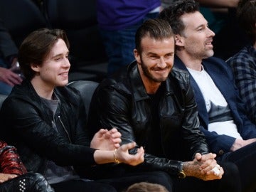 David Beckham junto a su hijo Brooklyn David Beckham junto a su hijo Brooklyn