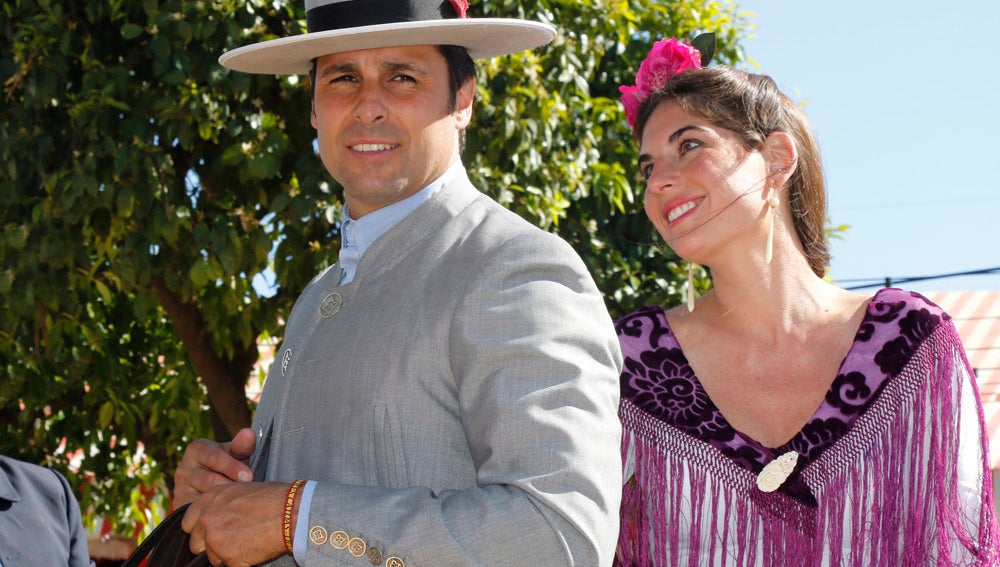 Fran Rivera y Lourdes Montes pasean su amor