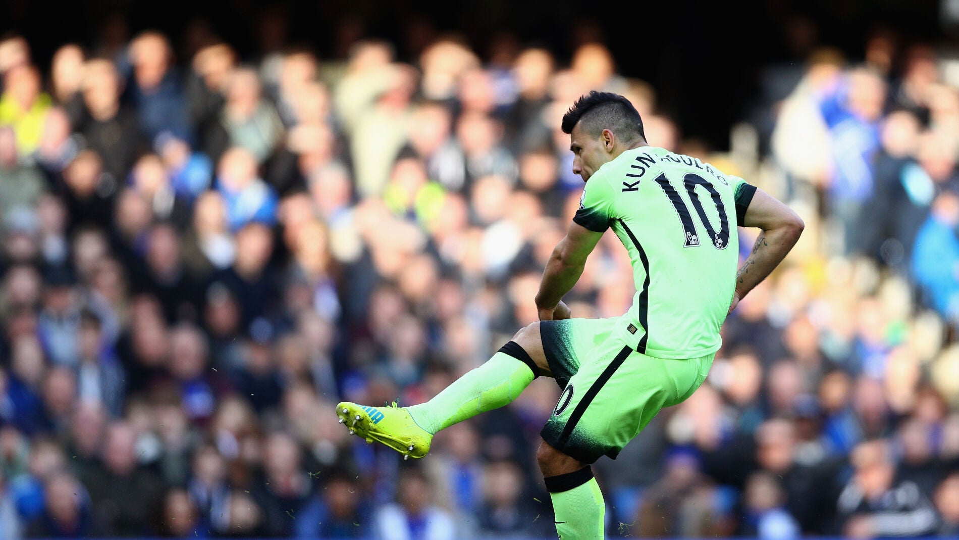 Kun Ag&uuml;ero, el delantero m&aacute;s eficaz de la Premier 