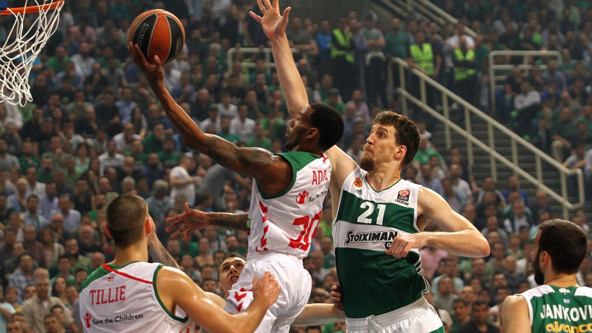 Una acci&oacute;n del Panathinaikos - Baskonia