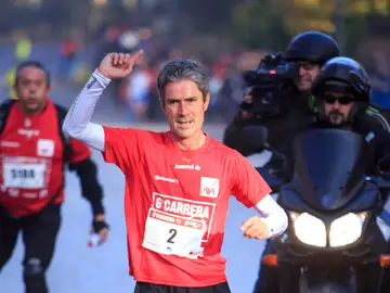 Martín Fiz consigue su tercera marathon en Boston Martín Fiz consigue su tercera marathon en Boston