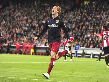 Fernando Torres celebra su gol en San Mamés Fernando Torres celebra su gol en San Mamés