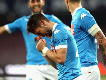 Mertens celebra uno de sus tres goles contra el Bolonia Mertens celebra uno de sus tres goles contra el Bolonia