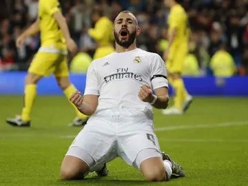 Benzema celebra su gol ante el Villarreal Benzema celebra su gol ante el Villarreal