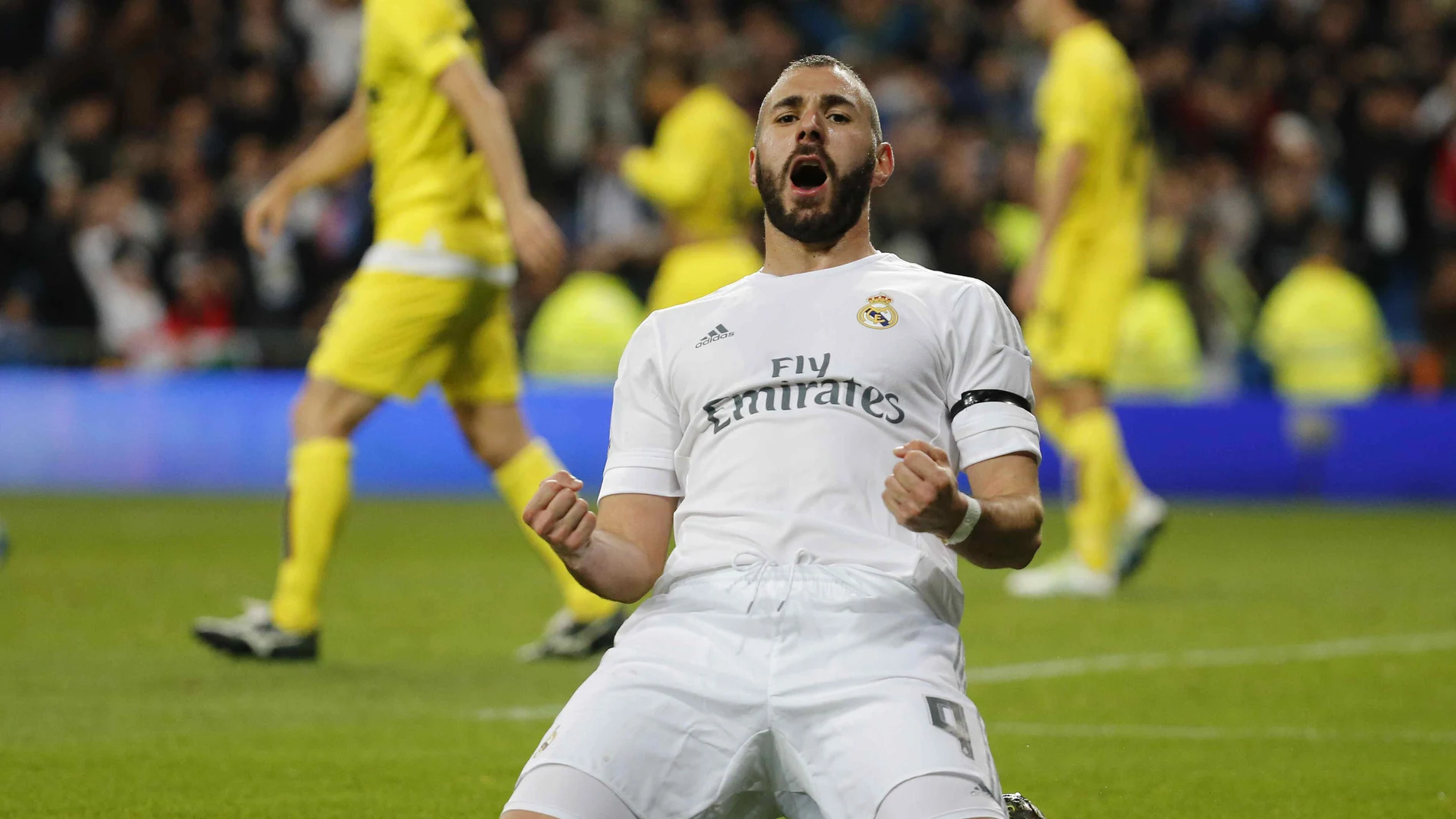 Benzema celebra su gol ante el Villarreal Benzema celebra su gol ante el Villarreal