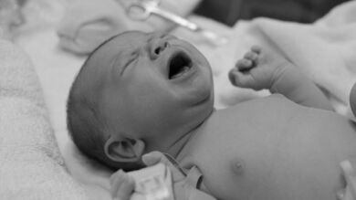 Los bebés de Reino Unido, Canadá, Italia y Holanda lloran menos que los de Alemania, Dinamarca y Japón