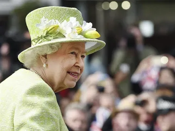 La reina Isabel II La reina Isabel II