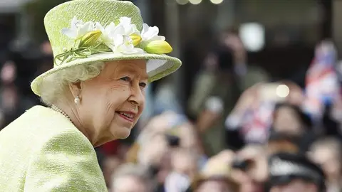 La reina Isabel II La reina Isabel II cumple 90 años