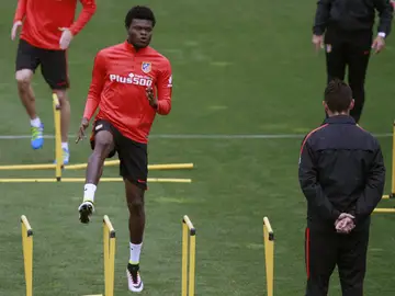 Thomas, durante un entrenamiento del Atlético de Madrid Thomas, durante un entrenamiento del Atlético de Madrid