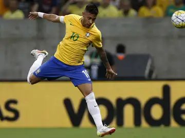 Neymar con la selección brasileña Neymar con la selección brasileña