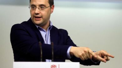 Luena acusa a Iglesias de ser un 