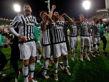 La Juventus celebra su victoria ante la Fiorentina