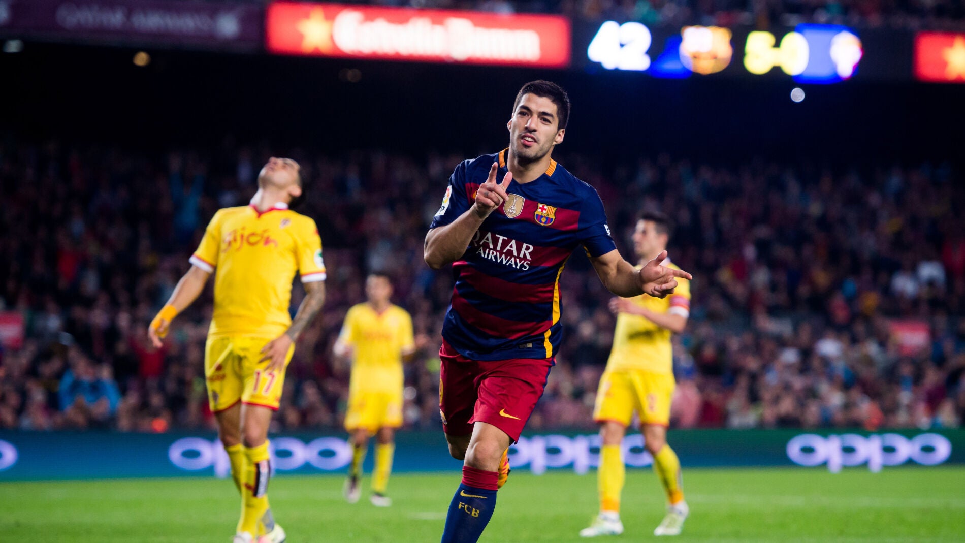 Luis Su&aacute;rez celebra un gol ante el Sporting