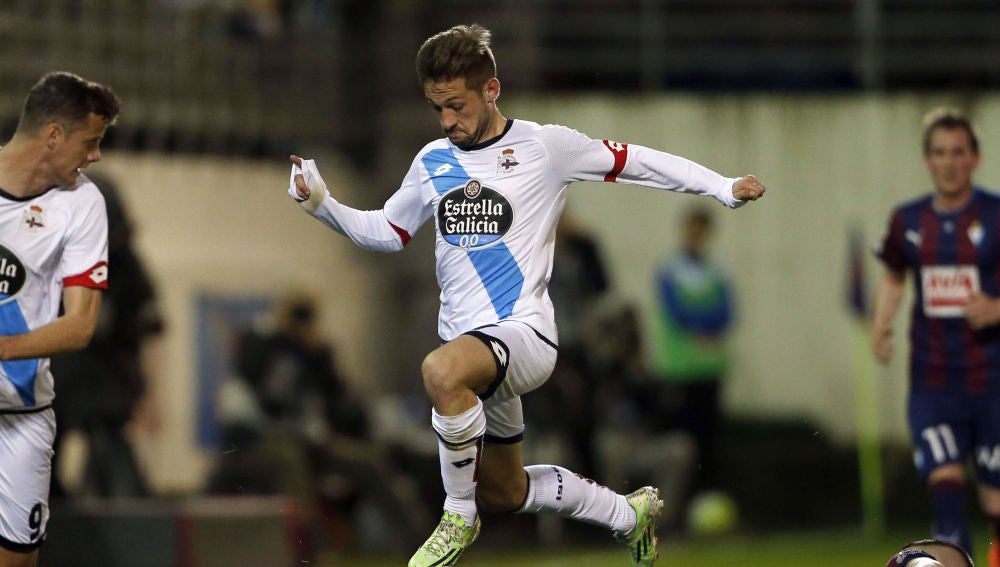 Fede Cartabia en una acción del partido ante el Eibar