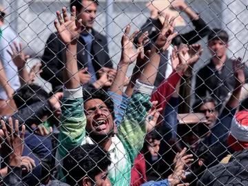 Un campo de refugiados en Grecia Un campo de refugiados en Grecia