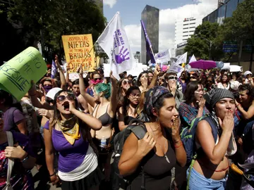 Manifestación en México contra la violencia de género Manifestación en México contra la violencia de género