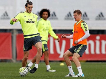 Bale, Kroos y Marcelo, en el entrenamiento en Valdebebas