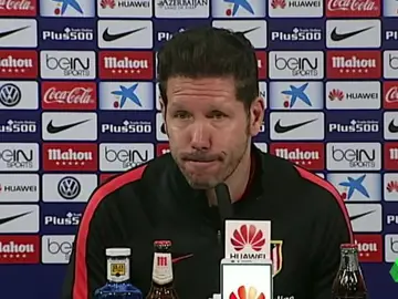 Simeone, durante la rueda de prensa Simeone, durante la rueda de prensa