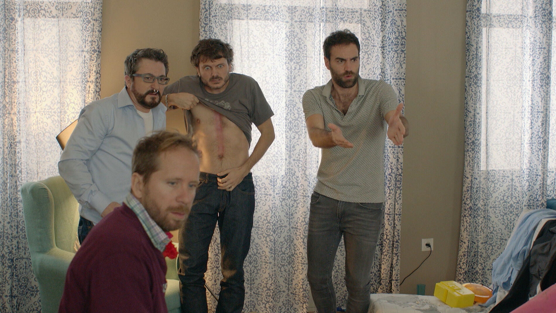 El 'resac&oacute;n en Sevilla' de la cuadrilla en la despedida de soltero de I&ntilde;aki