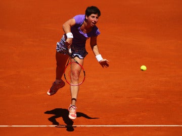 Carla Suárez durante su partido en el madrid Open ante Timea Babos