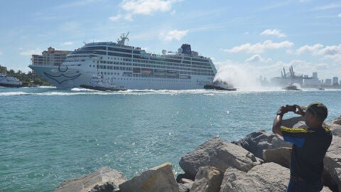 Adonia, crucero de Miami a Cuba