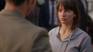 Ester culpa a Roberto de su entrada en prisión tras ser liberada