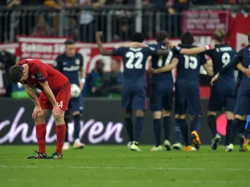 Contraste de sentimientos, unión y éxito atlético vs la soledad y el fracaso del Bayern Contraste de sentimientos, unión y éxito atlético vs la soledad y el fracaso del Bayern