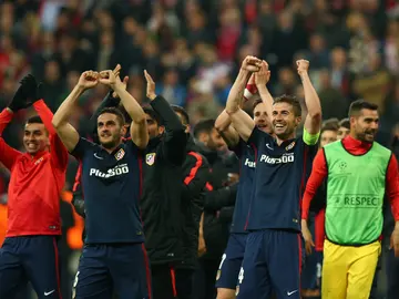 Los jugadores rojiblancos celebran su pase a la final en el Allianz Arena Los jugadores rojiblancos celebran su pase a la final en el Allianz Arena