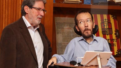 Podemos e IU acuerdan crear un grupo mixto para elaborar el texto programático que asumirían