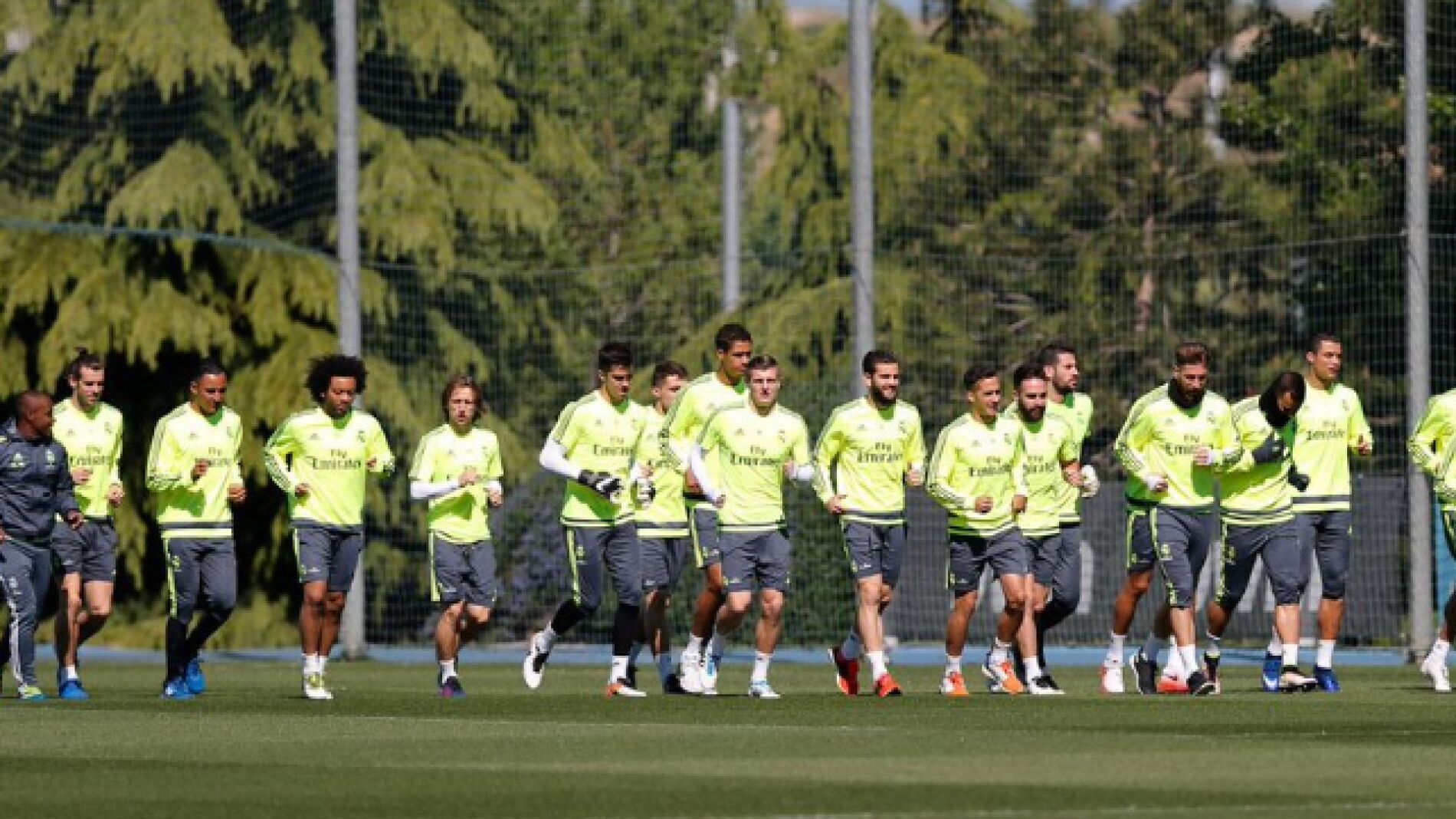 Plantilla del Real Madrid entrenando
