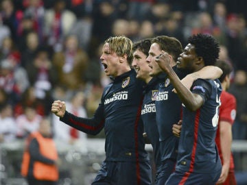 Torres, Savic, Saúl y Thomas Partey celebran el pase a la final