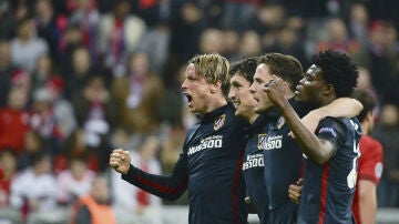 Torres, Savic, Sa&uacute;l y Thomas Partey celebran el pase a la final