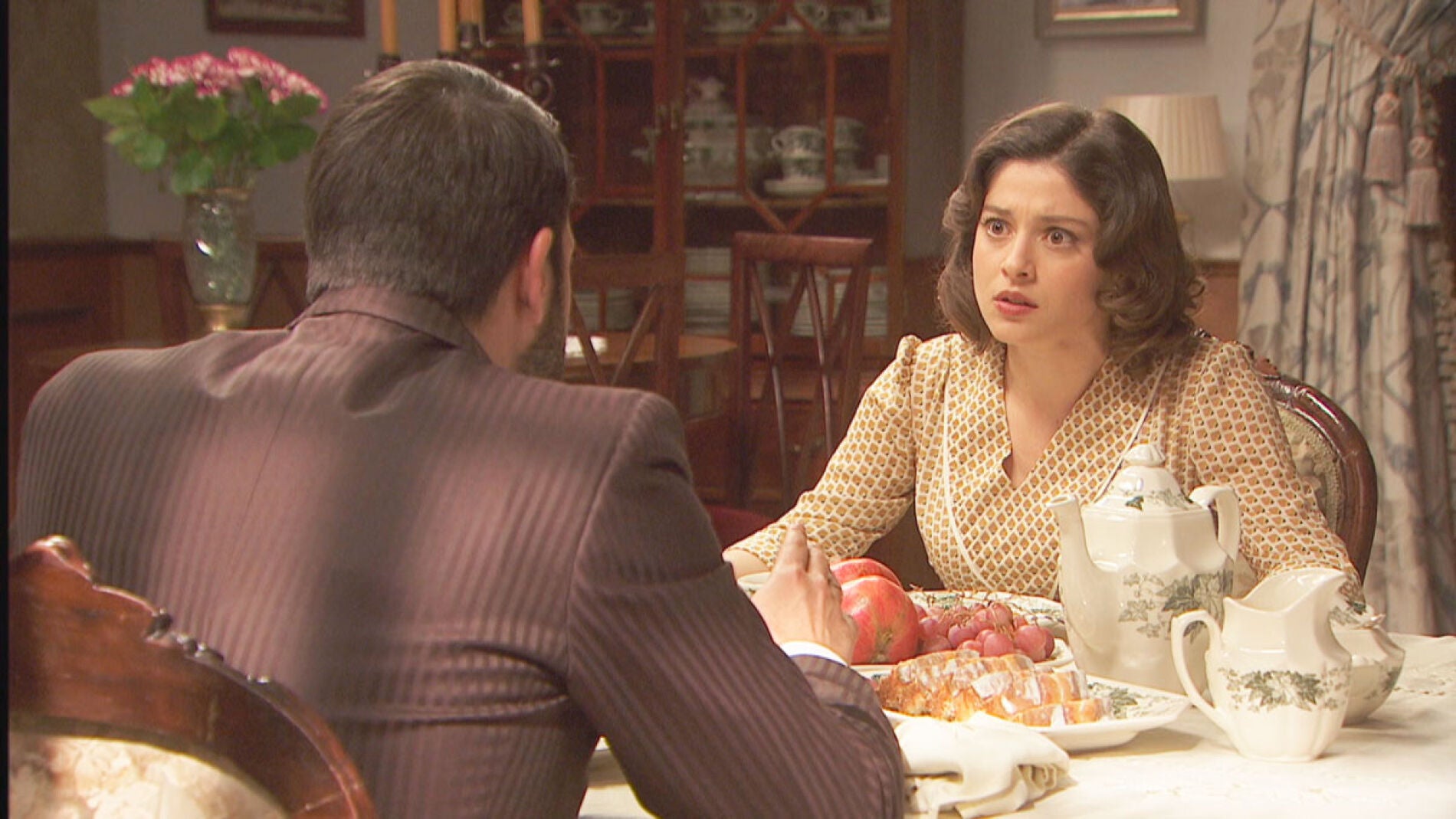 Candela discutiendo con Severo